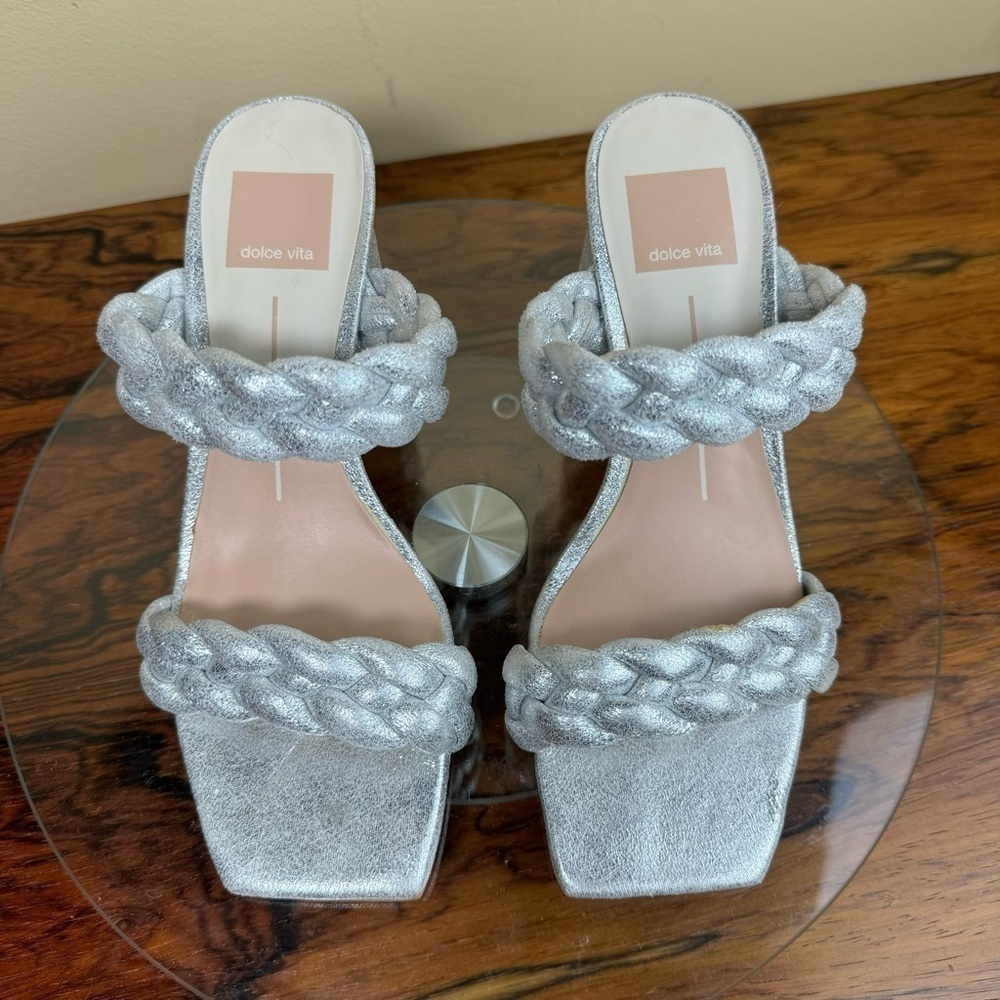 Dolce Vita Paily Heels - silver Metallic Suede - size 6 - Picture 9 of 16